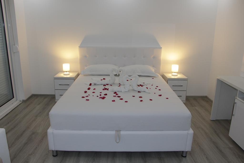 Apartments California أولتْسي المظهر الخارجي الصورة