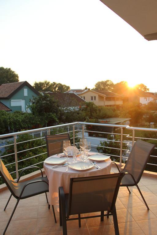 Apartments California أولتْسي المظهر الخارجي الصورة