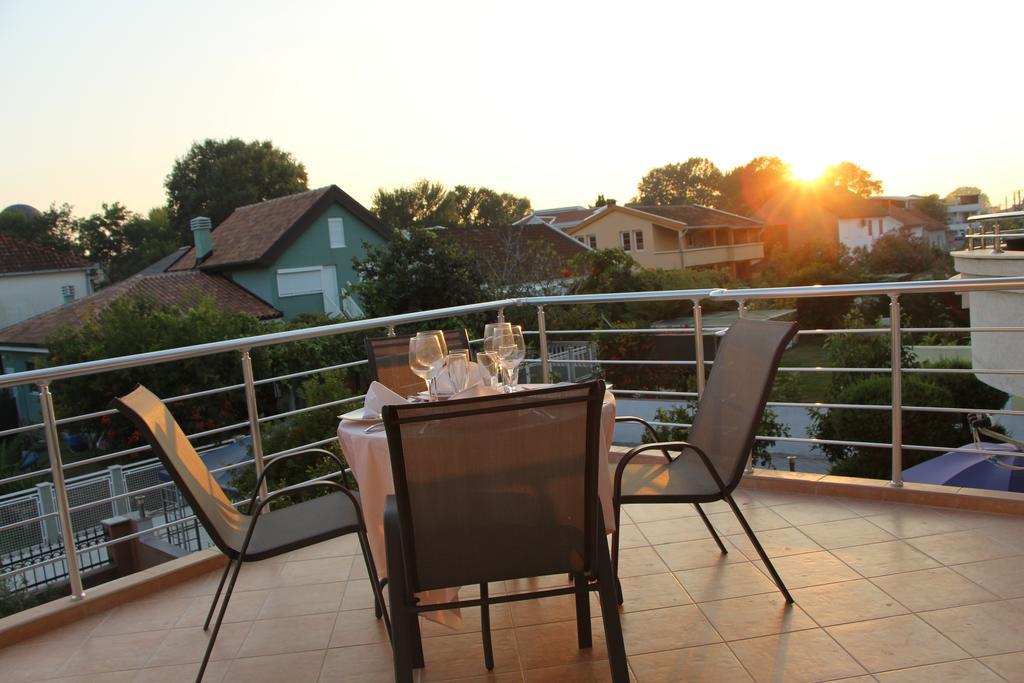 Apartments California أولتْسي المظهر الخارجي الصورة